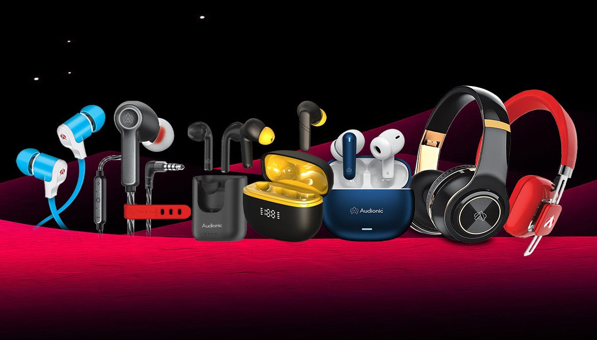 Wireless Earbuds vs. Headphones | Which is Right for You?